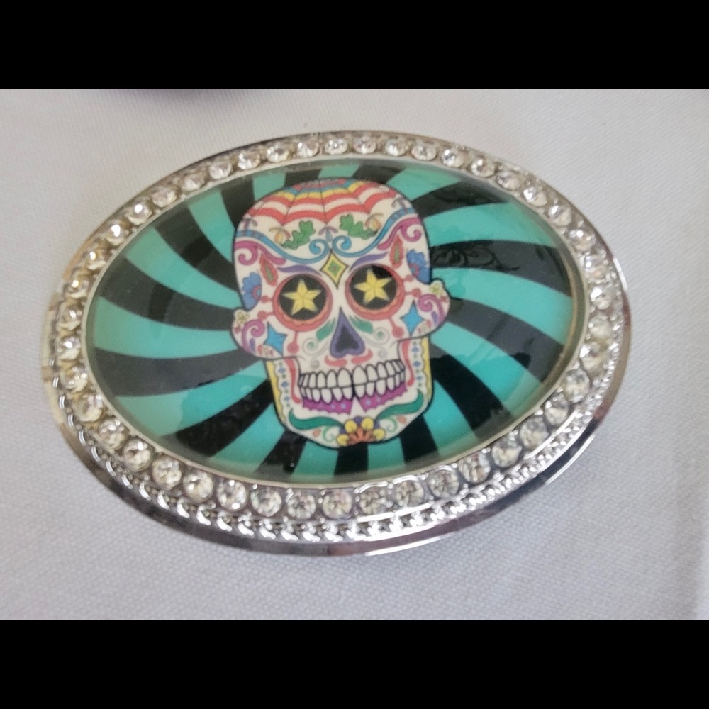 Skull belt buckle